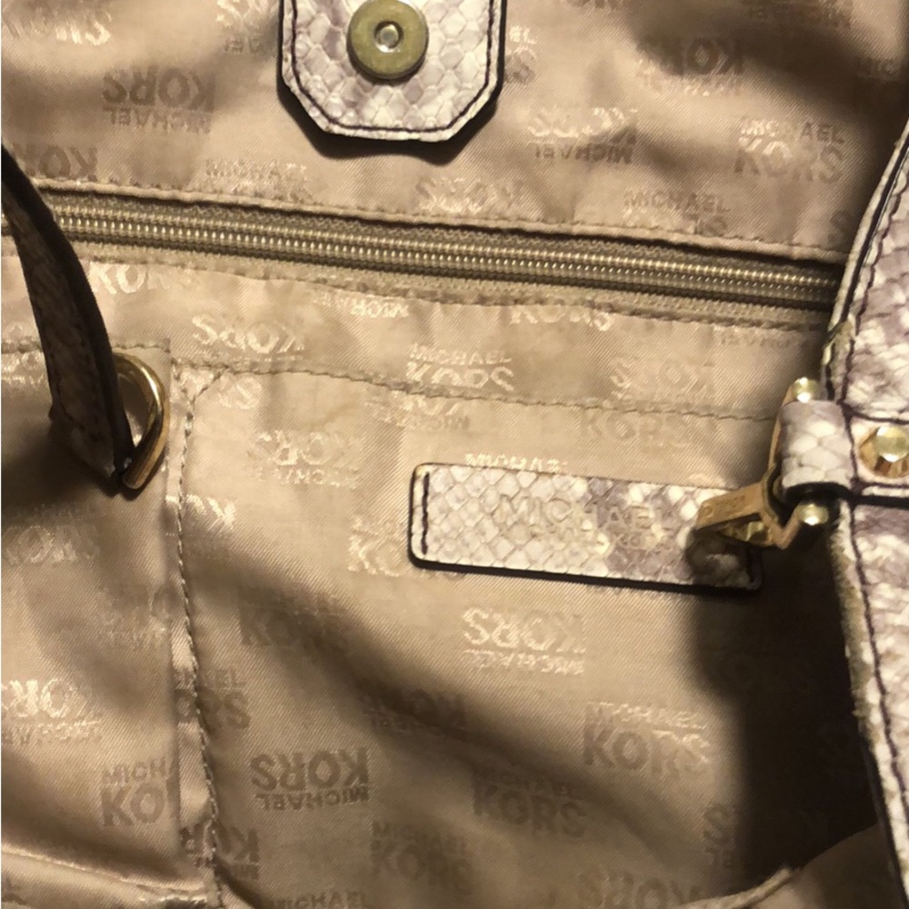 MICHAEL Michael Kors Gray Snake Print Shoulder Bag - Picture 4 of 4
